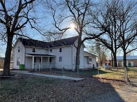 428 E 5th Street, Pomona, KS 66076