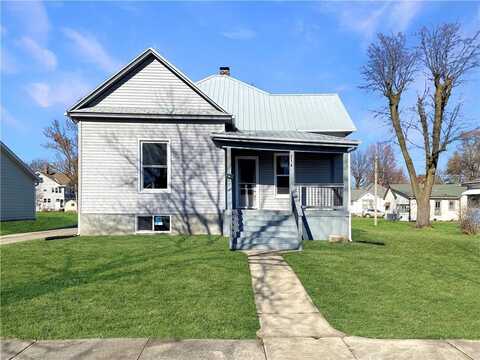 214 W Maple Street, Slater, MO 65349