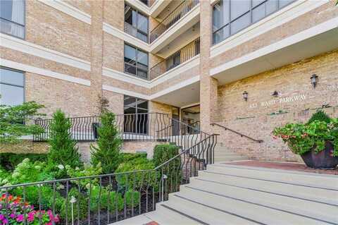 433 WARD Parkway, Kansas City, MO 64112