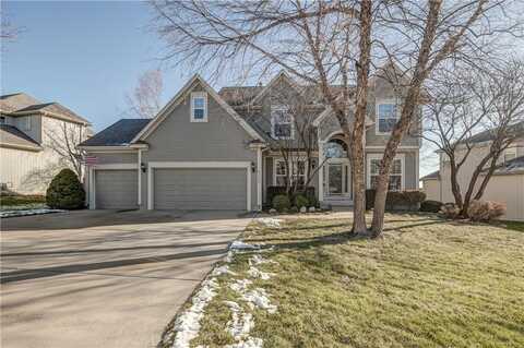 5205 Meadowlark Drive, Shawnee, KS 66226