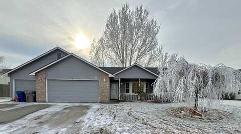 945 Poplar Dr, Mountain Home, ID 83647