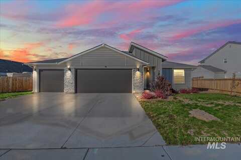 900 Sw Lago St, Mountain Home, ID 83647