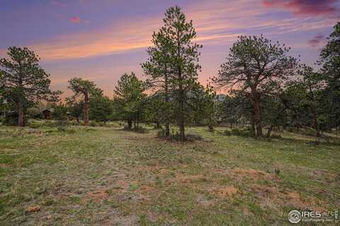 407 Pawnee Dr, Estes Park, CO 80517
