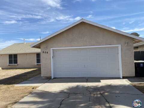 806 Sage Ct, Imperial, CA 92251