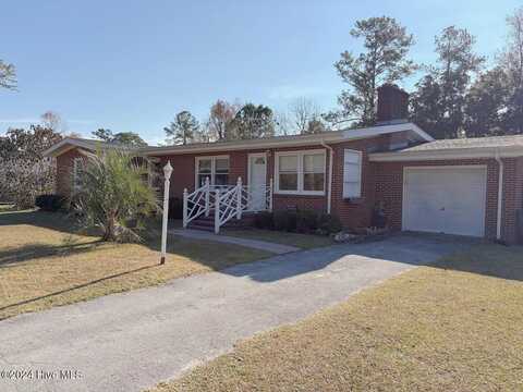 2112 S Lakeview Drive, Newport, NC 28570