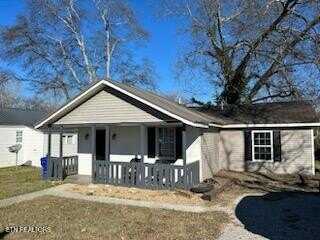 306 Dew St, Clinton, TN 37716