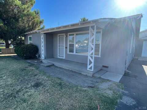 1225 11th Avenue N, Hanford, CA 93230