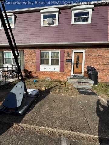 15 Broadway Gardens, Nitro, WV 25143