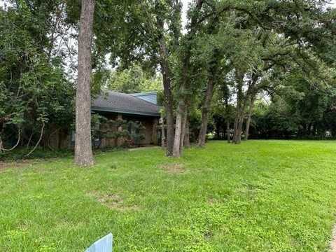 1705 Sager RD, Rockdale, TX 76567