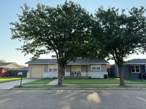 637 S Grain Street, Crosbyton, TX 79322