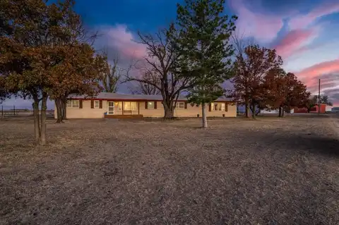 1401 County Road Z, Plainview, TX 79072