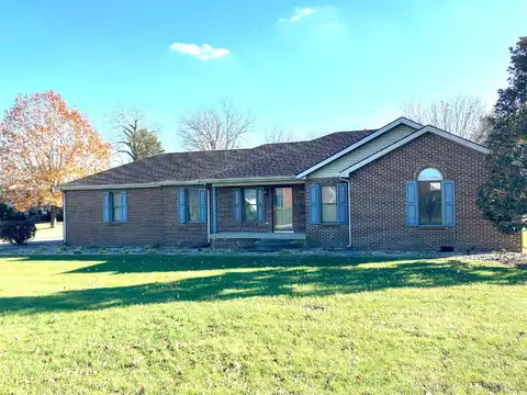 204 Maple Leaf Court, Mount Sterling, KY 40353