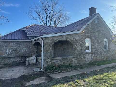 1031 East Kidds Mill Road, Versailles, KY 40383