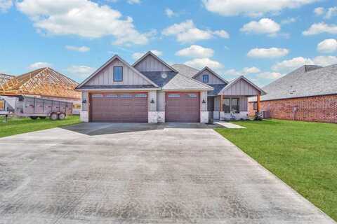 4013 NE Shenandoah Dr, Lawton, OK 73507
