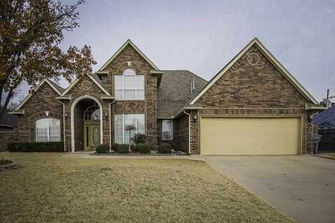 813 NW 76th St, Lawton, OK 73505