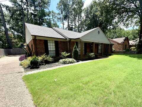 7911 CLOVERBROOK, Germantown, TN 38138