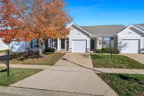 12173 McKelvey Place Drive, Bridgeton, MO 63044