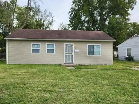 20 Goodman Road, East Saint Louis, IL 62206