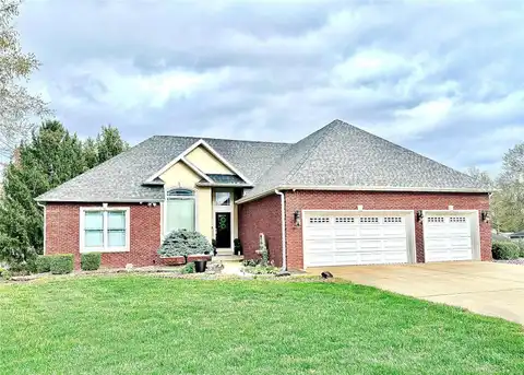 462 Redwood Drive, Farmington, MO 63640