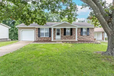 1287 Walnut Trail Court, Fenton, MO 63026