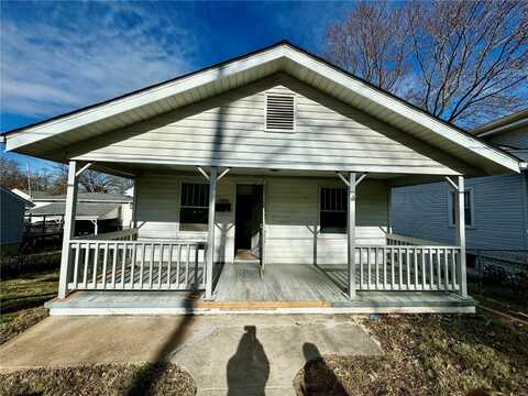 3304 Fernwood Avenue, Alton, IL 62002