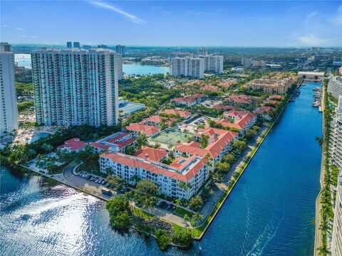 3105 NE 184th St, Aventura, FL 33160