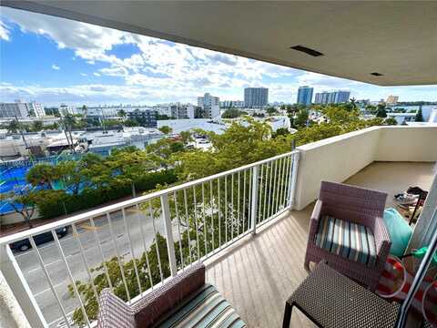 1975 Normandy Dr, Miami Beach, FL 33141