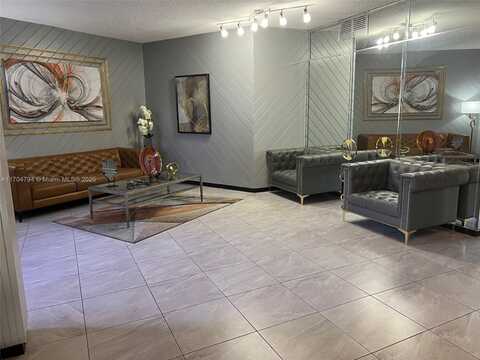 1400 Saint Charles Pl, Pembroke Pines, FL 33026