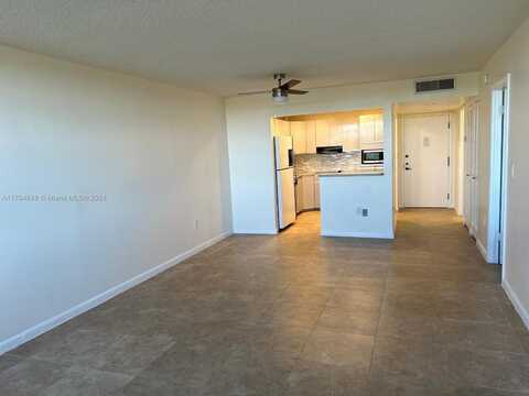 1400 Saint Charles Pl, Pembroke Pines, FL 33026