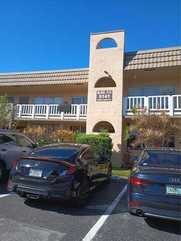 9141 SW Sunrise Lakes Blvd, Sunrise, FL 33322