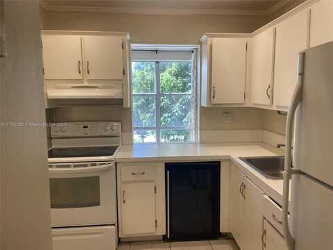 17560 Atlantic Blvd, Sunny Isles Beach, FL 33160