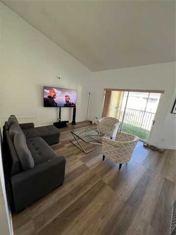1156 Coral Club Dr, Coral Springs, FL 33071