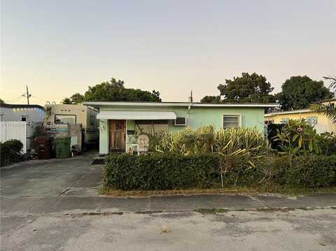 771 E 47th St, Hialeah, FL 33013