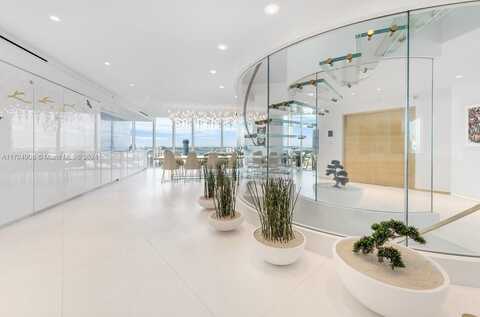 300 S Pointe Dr, Miami Beach, FL 33139
