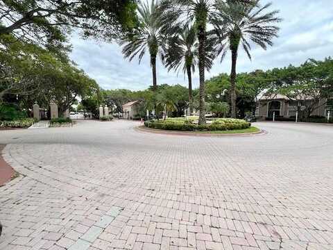 12160 Saint Andrews Pl, Miramar, FL 33025