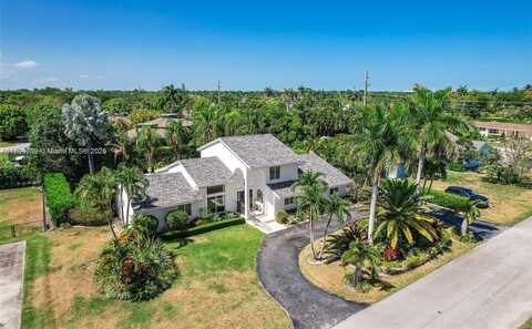 8221 SW 185th Ter, Cutler Bay, FL 33157