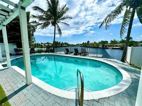 2000 NE 15th Ave, Wilton Manors, FL 33305