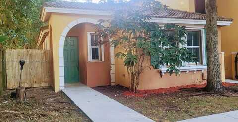 4230 NE 9th St, Homestead, FL 33033