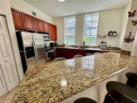 3001 NE 185th St, Aventura, FL 33180