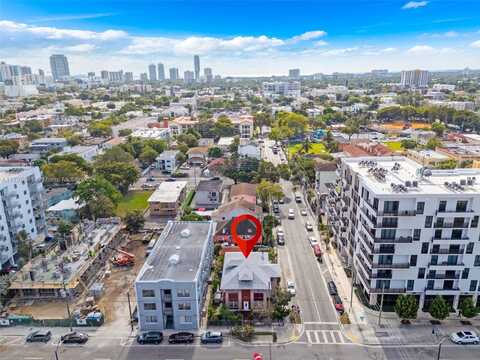 676 SW 1st St, Miami, FL 33130