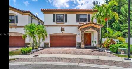 8521 W 33rd Ave, Hialeah, FL 33018