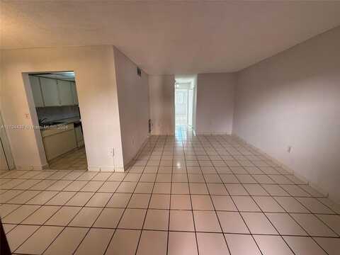 6675 W 4th Ave, Hialeah, FL 33012