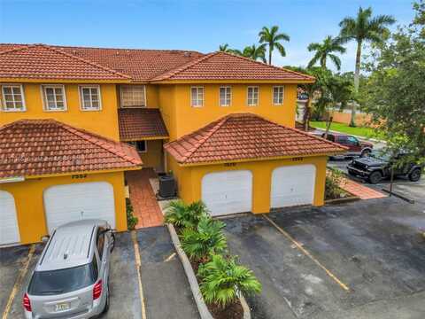 7570 NW 176th Ter, Hialeah, FL 33015