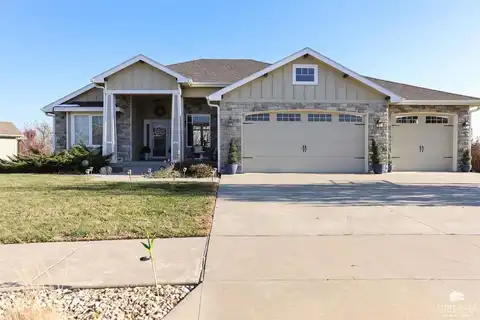 1003 Lesmer Circle, Manhattan, KS 66503