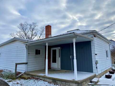 131 3rd Street, Perrysville, OH 44864