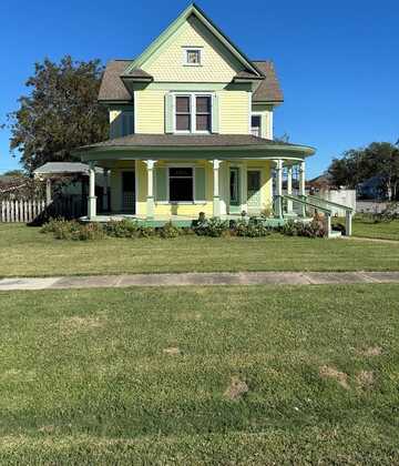 100 Welch, Palacios, TX 77465