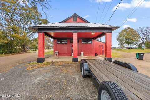 600 Greensboro Street, Winona, MS 38967