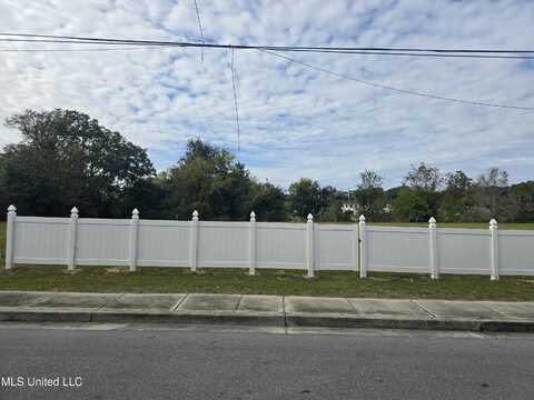 506 Seal Avenue, Biloxi, MS 39530