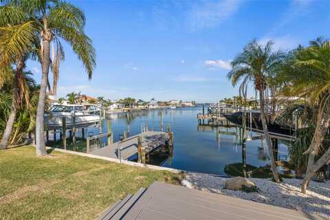 475 ISLAND WAY, CLEARWATER BEACH, FL 33767