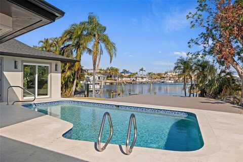475 ISLAND WAY, CLEARWATER BEACH, FL 33767